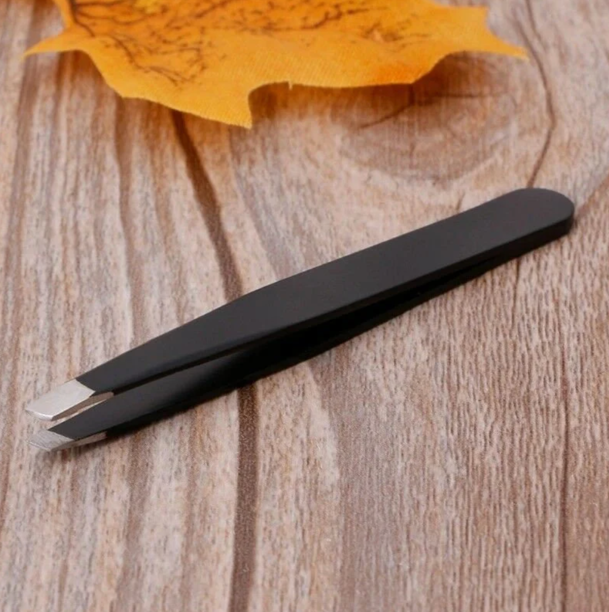 Personalised Slanted Tip Black Tweezers